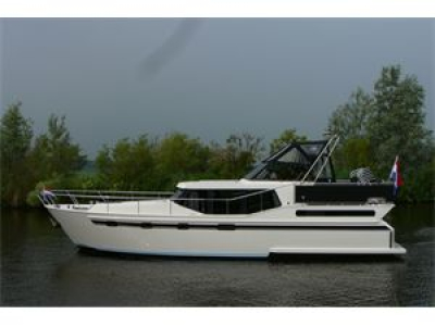 Motorová jachta vacance1200